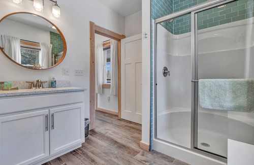 Owls Head House | Ocean Duplex with Walk to Beach for Large Families