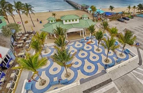 Lauderdale-by-the-Sea Apartment | Ocean Flats 1 - Lauderdale-by-the-Sea