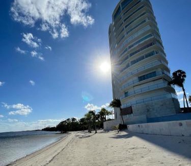 Cancun Apartment | Ocean front apartment in Cancun