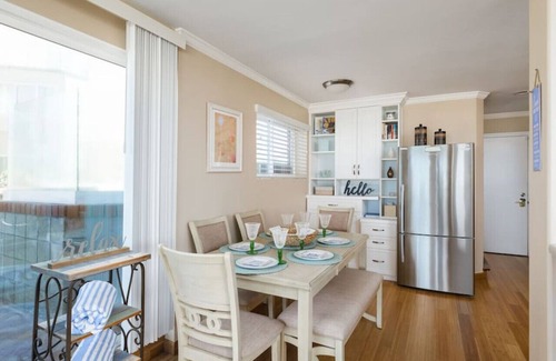 Central Mission Beach Condo | Ocean Front Beach Get Away w/AC!