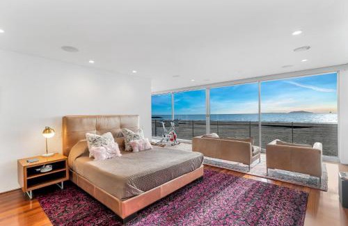 Silver Strand House | ocean front beach house