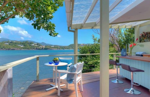 Fort Jeudy Villa | Ocean Front Cliffside - 1 Bedroom Villa with pool