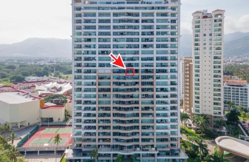 South Hotel Zone Apartment | Ocean Front Condo Sleeps 4 Adults-Grand Venetian T3000-1606