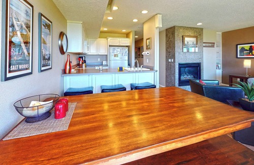 Seaside Condo | OCEAN FRONT: DESTRESS RX: Seaside Vacation Homes, Inc Managed