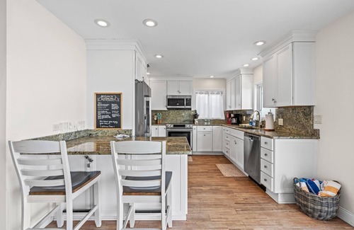 Crescent Beach House | Ocean Front in Crescent Beach