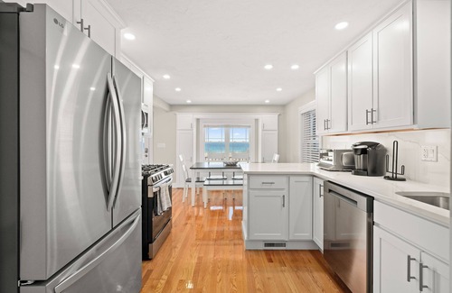 Salisbury Beach House | Ocean Front On The Sand Of Salisbury Beach!