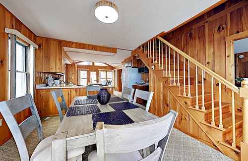 Wells Beach House | Ocean Front! On the sand! Stunning 5 BR house on Atlantic Ave, Wells Beach!