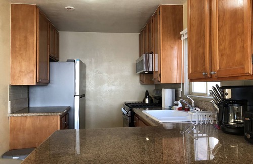 Central Mission Beach House | Ocean Front!- Panoramic Views Above Beach-3Br/2Ba/7Bed/Multilevel/AC