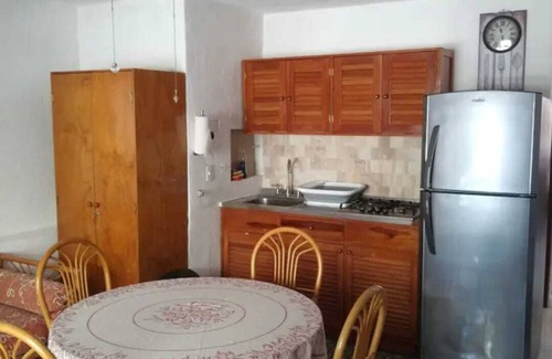 Zona Hotelera Condo | Ocean Front Roomy Caribbean Condo