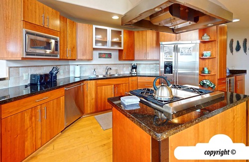 Seaside House | OCEAN FRONT: SEAVIEW PENTHOUSE: Seaside Vacation Homes, Inc Managed