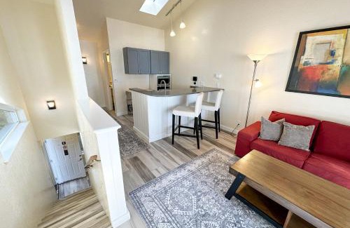 Yachats Apartment | Ocean Front, Serenity at Oregon House, Stairs to the Beach!