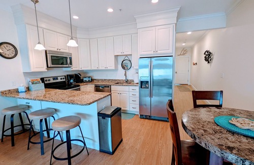 Hampton Condo | Ocean front single bed room condo