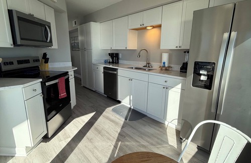 North Myrtle Beach Condo | Ocean front penthouse 2bed, 2bath newly renovated. Beautiful ocean front views!