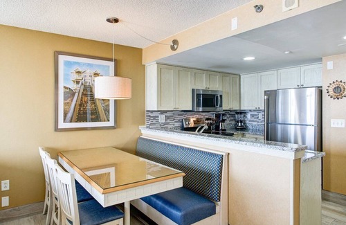 Northeast Virginia Beach Condo | Ocean Front