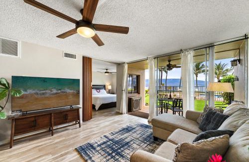 Wailuku House | Ocean Front with Mountain Views and Central AC