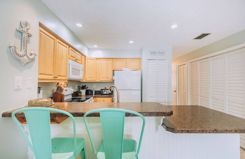 Butler Beach Condo | Ocean Gallery “Butler Beach Bungalow”, a 1 bdrm coastal oasis