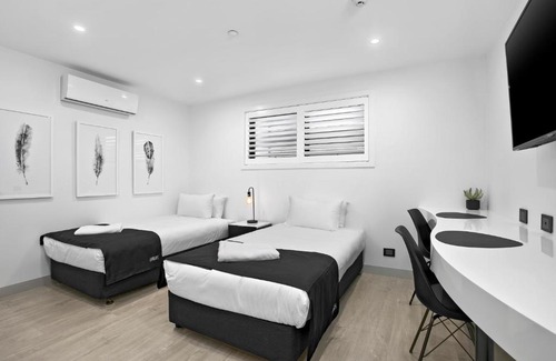 Ocean Grove Hotel | Ocean Grove Chalet