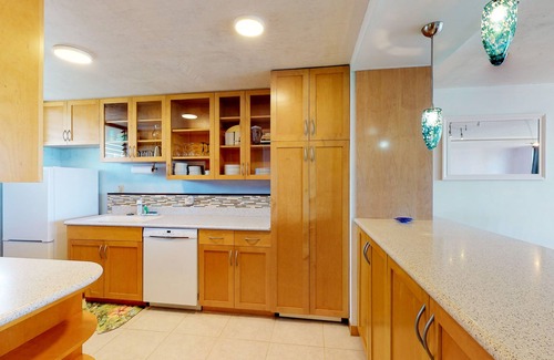 Waikiki Apartment | Ocean & Harbor view Waikiki getaway with a covered lanai - walk everywhere
