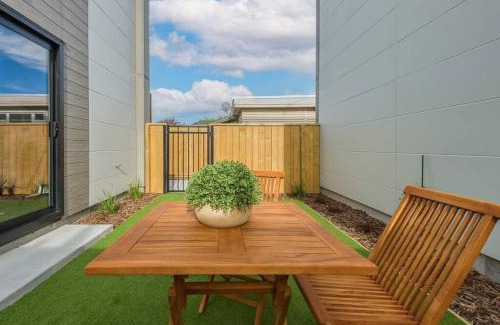 New Brighton House | Ocean Is Just Around The Corner