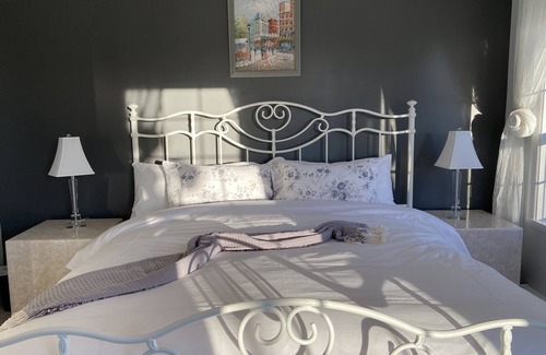 Otter Point Apartment | Ocean Oasis -gorgeous Private Vacation Suite + Welcome Breakfast/brunch Basket
