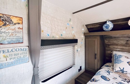 Dover RV Rental | Ocean Oasis Tiny House