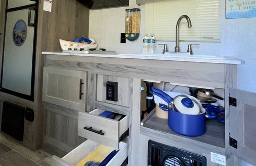 Dover RV Rental | Ocean Oasis Tiny House
