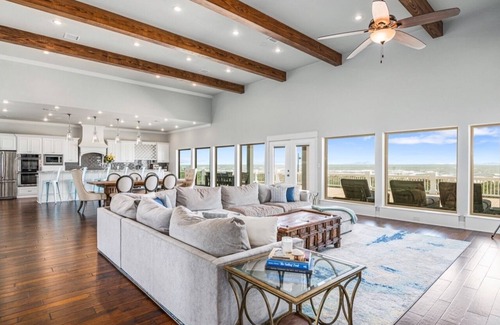 Crystal Beach House | Ocean One 4 Bedroom Home by RedAwning