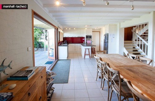 Bermagui House | Ocean Pearl - 61 Bunga Street- Luxury, beachfront, Linen and Wifi