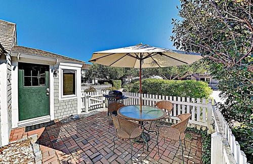 Mashpee House | Ocean Point Oasis