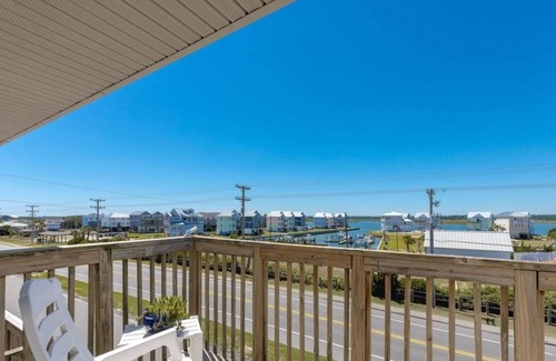 Topsail Beach Condo | Ocean Potion - Oceanfront Queen's Grant Condo with Amazing Views!