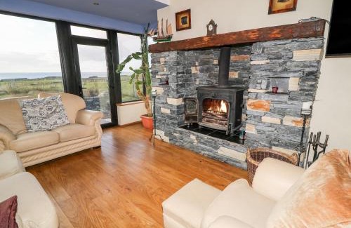 Maghery House | Ocean Sail House