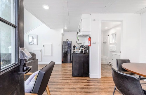 Ocean Shores Ski Chalet | Ocean Shores cozy chalet located within steps from the beach