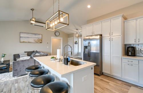 Ocean Shores House | Ocean Shores Home with Game Room - Walk to Beaches!