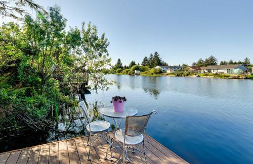 Ocean Shores House | Ocean Shores Retreat with Porch and Canal Views!