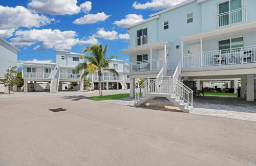 Marathon House | Ocean Side Paradise Awaits