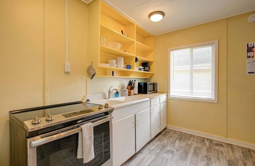 Grayland Cabin | Ocean Spray Resort Cottage 4 by Grayland Beach