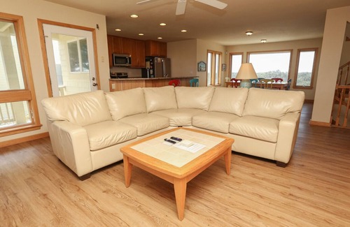 Pine Island House | Ocean Star - Kick back, relax and enjoy ocean to sound views from this Corolla home!