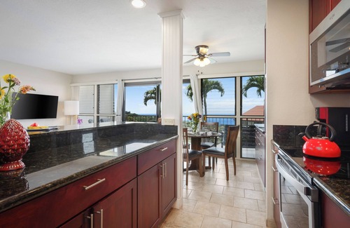 Honalo Condo | 🐬 Ocean View 2 Bed 2 Bath Villa In Kona Coffee Villas l 🐬 vrKVR