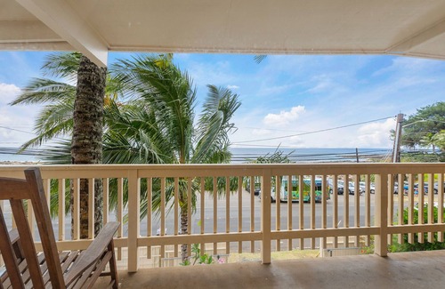 Pupukea Apartment | Ocean View Balcony Large Studio w extra Sofa Bed