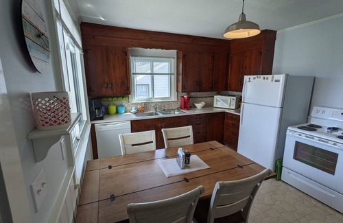 Lords Point House | Ocean View Beach House Escape near Mystic, CT