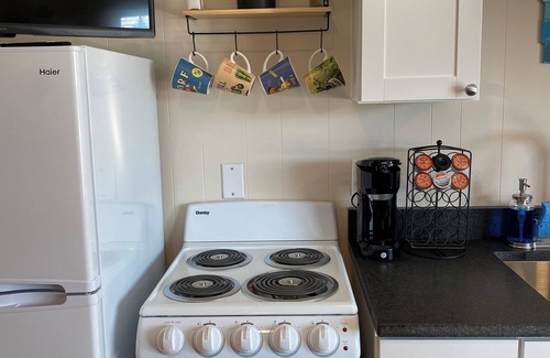 Old Orchard Beach Condo | Ocean view! Cozy Condo w/Kitchen, Living Area, Porch, 2 Reserved Parking Spaces