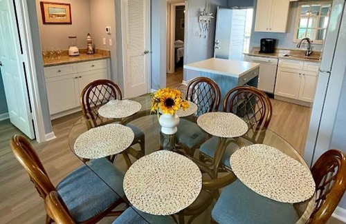 Gulf Shores Condo | Ocean view condo steps from the Beach!