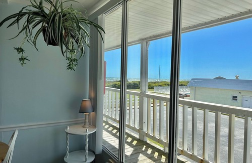 Atlantic Beach Apartment | Ocean View Condo Pet Friendly Pool Private Beach