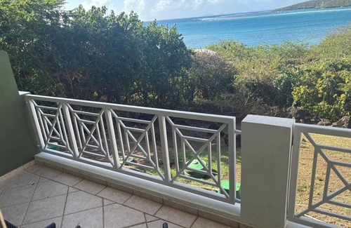 Fraile Apartment | Ocean View - Costa Bonita - Updated 1-bedroom apartment in Culebra with WiFi, AC
