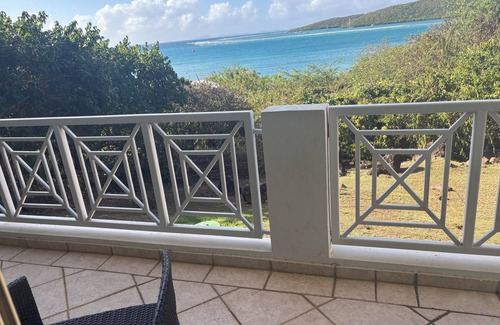 Fraile Apartment | Ocean View - Costa Bonita - Updated 1-bedroom apartment in Culebra with WiFi, AC