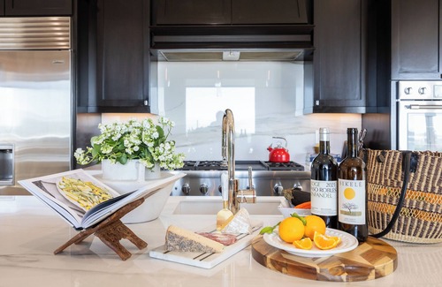Playa Del Rey House | Ocean View Escape with Private Hot Tub, Gourmet Kitchen, Fireplace, Fitness Room
