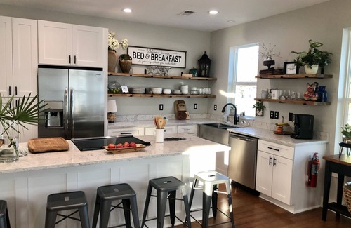 Long Beach House | Ocean view from EVERY room? Welcome to The Beach House! 3bed 3bath!