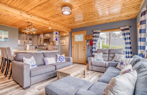 Waldport House | Ocean View Home with Modern Updates, Hot Tub, Two Blocks to Wakonda Beach!