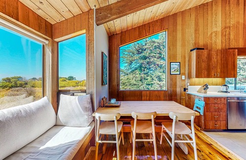 Sea Ranch House | Ocean view home with hot tub, pools, tennis & prime location at Shell Beach