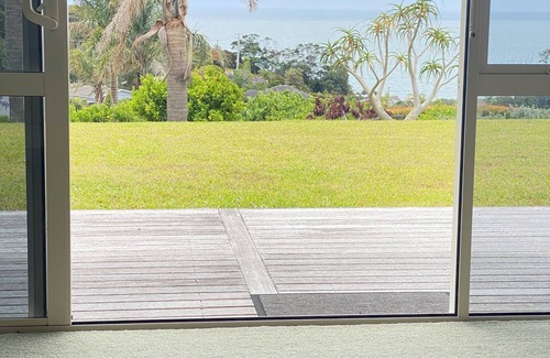 Cable Bay Apartment | Ocean View